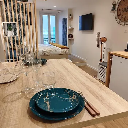 Vieille Equipe Sans Ascenseur